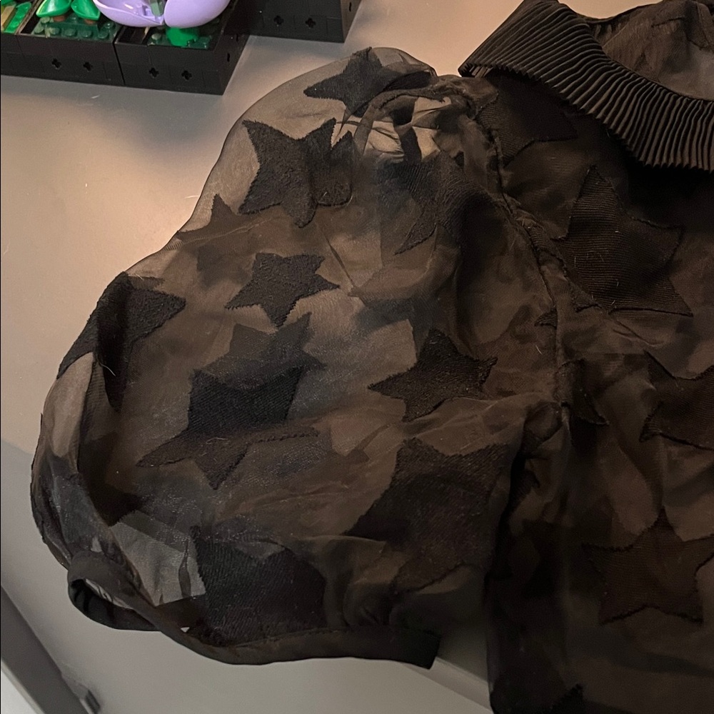 H&M Black Star Pattern Blouse - Picture 5 of 6
